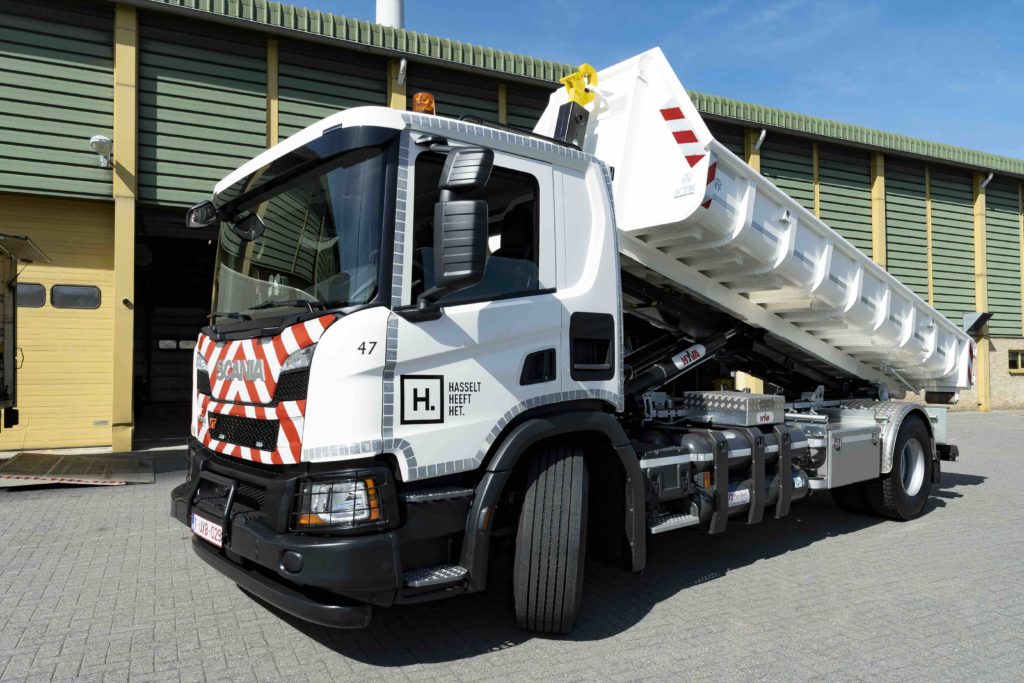 First Scania CNG XT truck delivered to Belgium – Global Gas Mobility